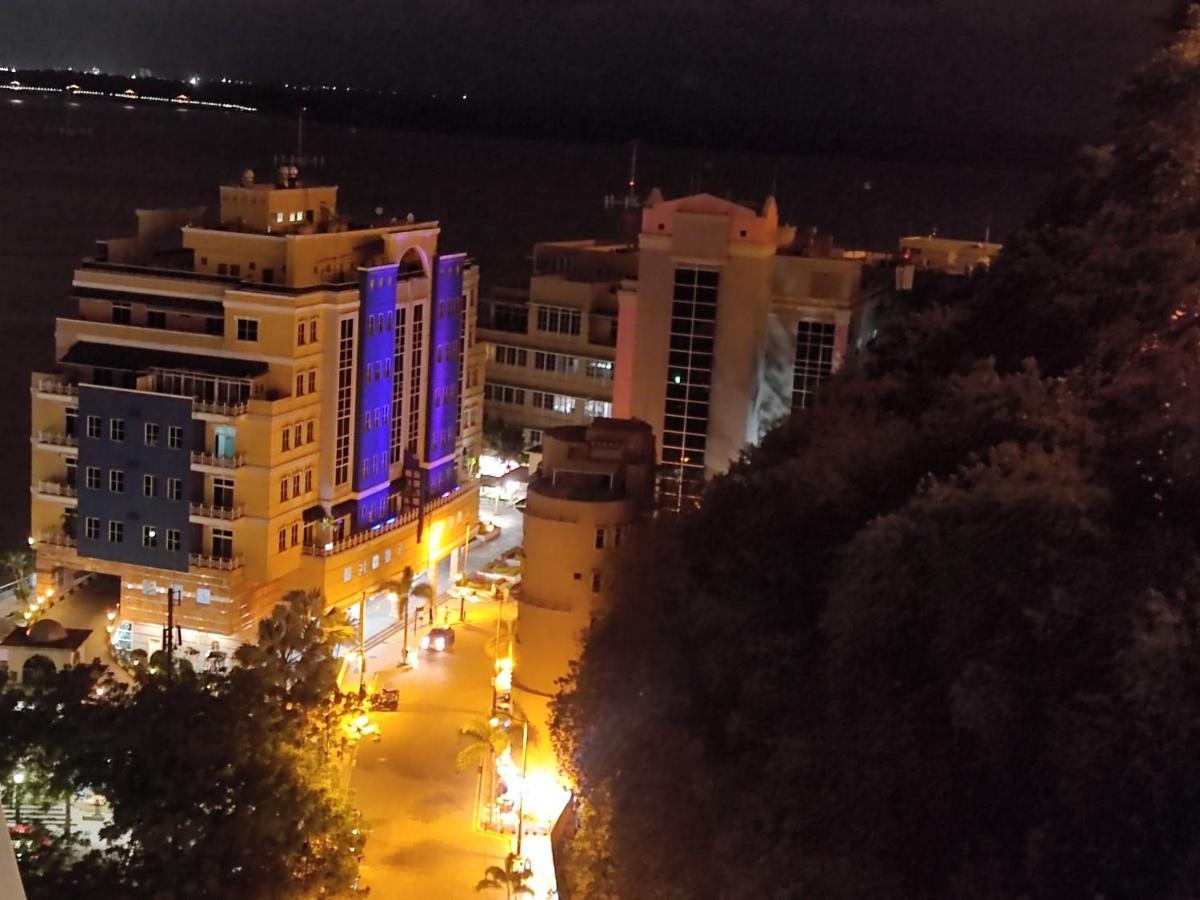 Suite Riverfront Puerto Santa Ana Guayaquil Exterior foto