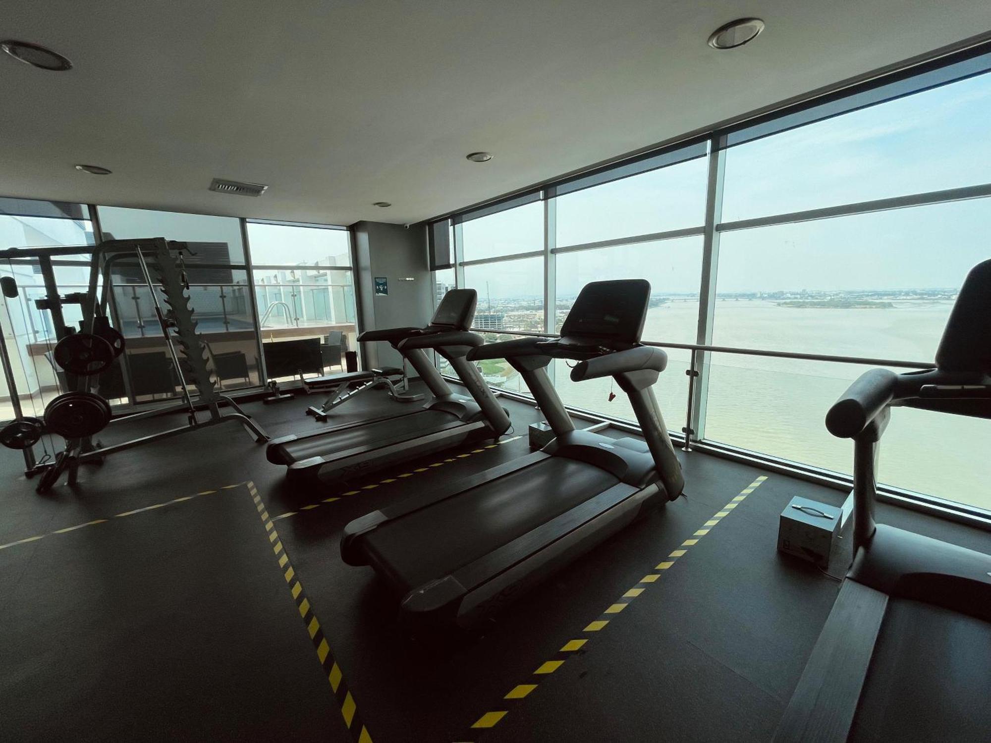 Suite Riverfront Puerto Santa Ana Guayaquil Exterior foto